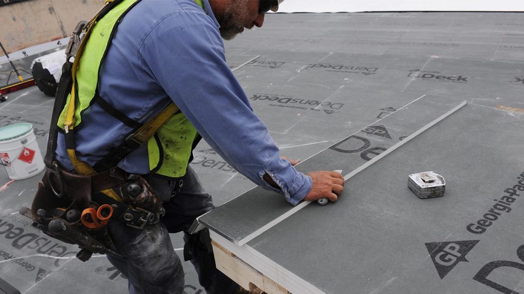 Adding a high-performance DensDeck® Prime Roof Board in the cover board position helped ensure better hail puncture protection for this data center’s low-slope roof.