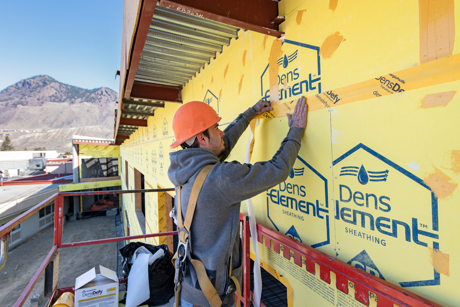 The Right Supplies: Sheathing a School in British Columbia Interior